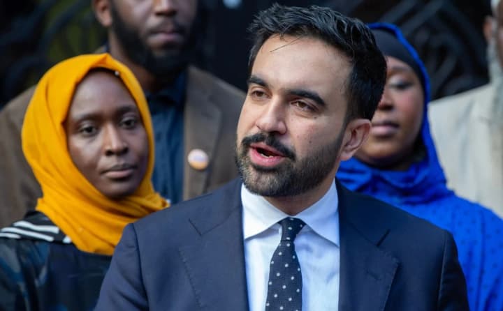 obranyi-mer-niu-iorka-stvoriuie-povnistiu-zhinochu-perekhidnu-administratsiiu-mista