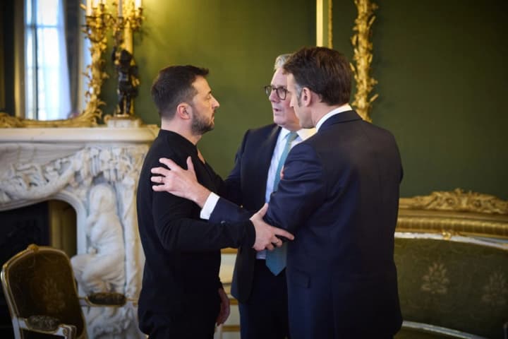 zelenskyy-macron-and-starmer-discussed-with-umerov-and-witkoff-the-results-of-ukraine-us-negotiations-in-florida