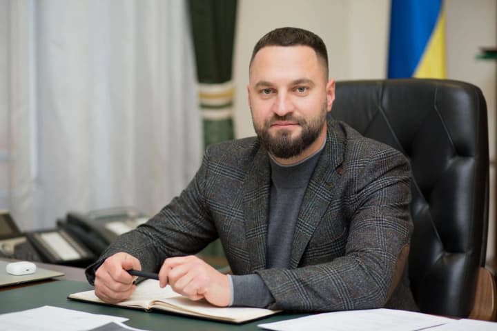 pislia-viiny-tsyvilna-aviatsiia-stane-draiverom-vidbudovy-interviu-z-vo-holovy-derzhavnoi-aviatsiinoi-sluzhby-daniilom-menshykovym