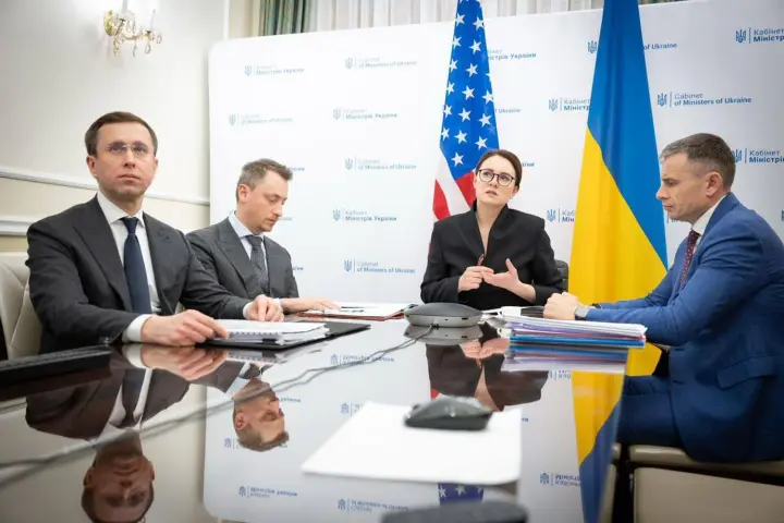 diialnist-investfondu-vidbudovy-ta-rozshyrennia-zakupivli-amerykanskoho-lng-svyrydenko-pohovoryla-iz-ministrom-finansiv-ssha-bessentom