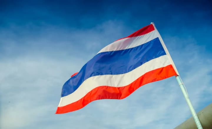 thai-prime-minister-dissolves-parliament