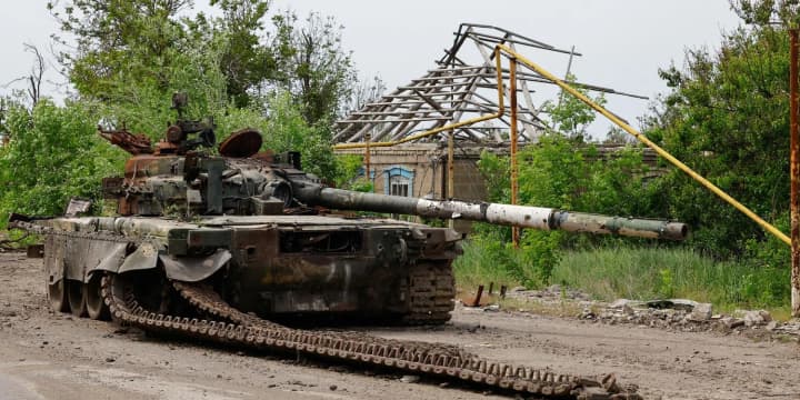 rosiiska-voienna-ekonomika-vycherpala-resurs-u-rozvidtsi-rozpovily-pro-oznaky