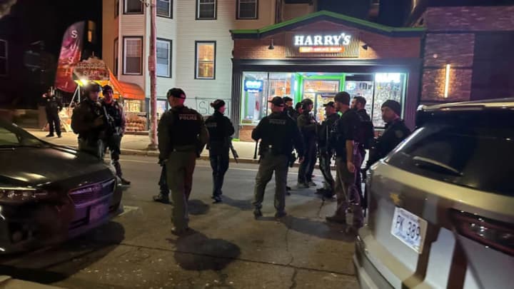 strilianyna-v-universyteti-brauna-slidchi-vyluchyly-hilzy-a-napadnyka-dosi-ne-vstanovleno