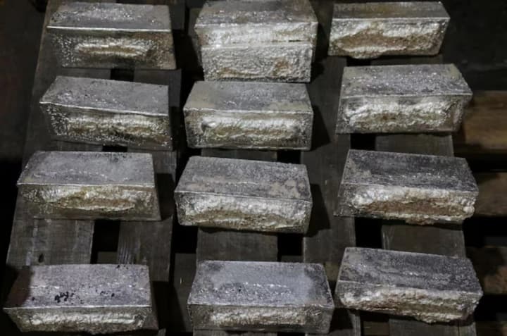 tsina-na-sriblo-zletila-do-istorychnykh-dollar65-za-untsiiu-cherez-riad-idealnykh-umov