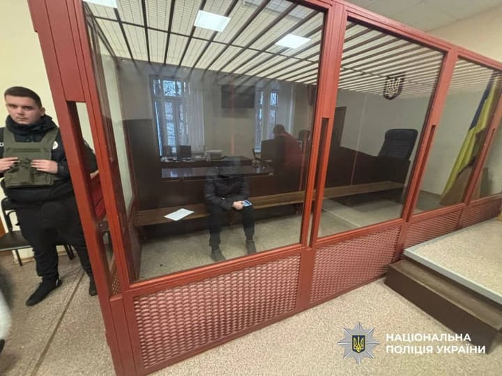 vbyvstvo-21-richnoho-ukraintsia-u-vidni-obokh-pidozriuvanykh-sud-vidpravyv-pid-vartu