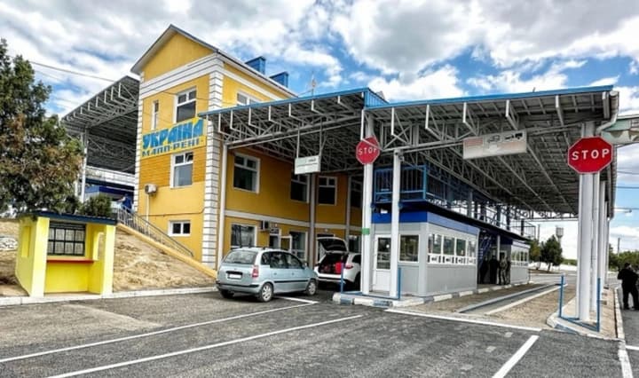 russian-attack-on-odesa-region-traffic-restricted-to-certain-border-crossing-points-with-moldova