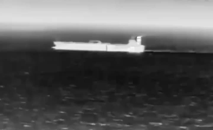 sbu-vpershe-urazyla-tanker-rosiiskoho-tinovoho-flotu-u-neitralnykh-vodakh-seredzemnoho-moria