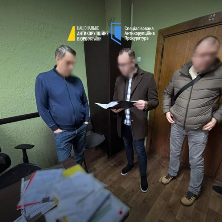 30-tys-dolariv-za-zabudovu-v-lutsku-sap-ta-nabu-vykryly-deputativ-oblasnoi-i-miskoi-rad-na-koruptsii