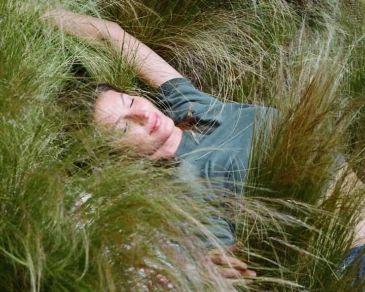 supermodel-zhyzel-biundkhen-taiemno-vyishla-zamizh-za-svoho-boifrenda-u-florydi