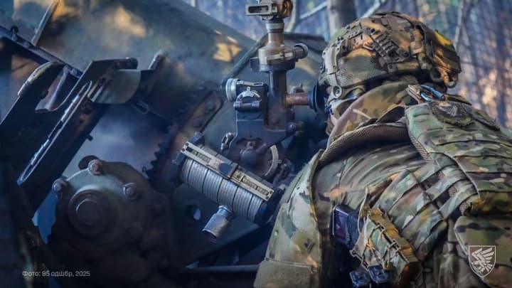 na-fronti-sohodni-vzhe-100-boiv-na-pokrovskomu-napriamku-vidbyly-vzhe-30-vorozhykh-atak-henshtab