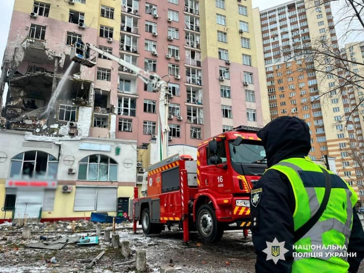 vnaslidok-ataky-na-kyivshchynu-zahynula-zhinka-takozh-zrosla-kilkist-postrazhdalykh-ova