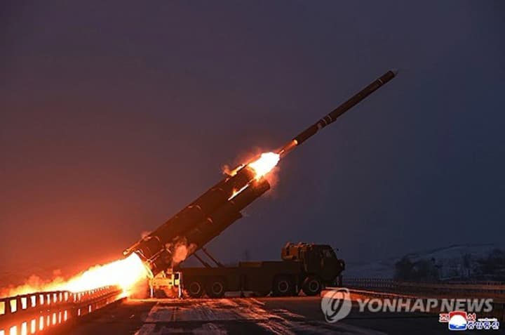 kndr-provela-vyprobuvannia-stratehichnykh-krylatykh-raket-velykoi-dalnosti-kim-chen-yn-sposterihav