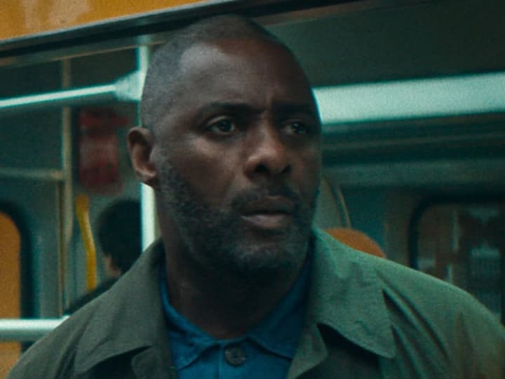 akter-idris-elba-udostoen-ritsarskogo-zvaniya