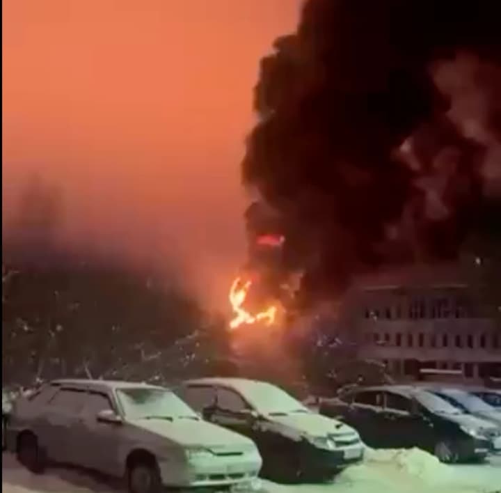 z-khirurhichnoiu-tochnistiu-dalekobiini-drony-sbu-vrazyly-velyku-naftobazu-rosrezervu-v-yaroslavskii-oblasti