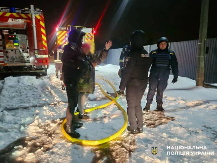 piatero-liudei-postrazhdaly-vnaslidok-ataky-rf-na-kyivsku-oblast-pokazaly-naslidky