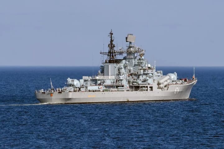 rossiya-priznaet-nesposobnost-flota-zashchitit-neftyanie-tankeri-ot-ssha