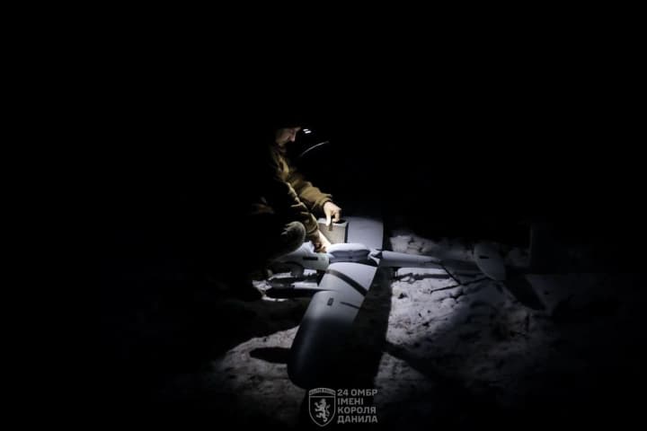 na-fronti-vidbulosia-maizhe-200-boiovykh-zitknen-okupanty-zadiialy-2862-drony-kamikadze