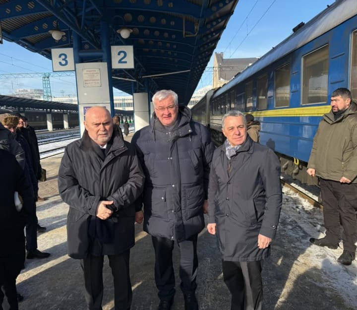 glava-obse-pribil-v-kiev-i-anonsiroval-vizit-v-moskvu