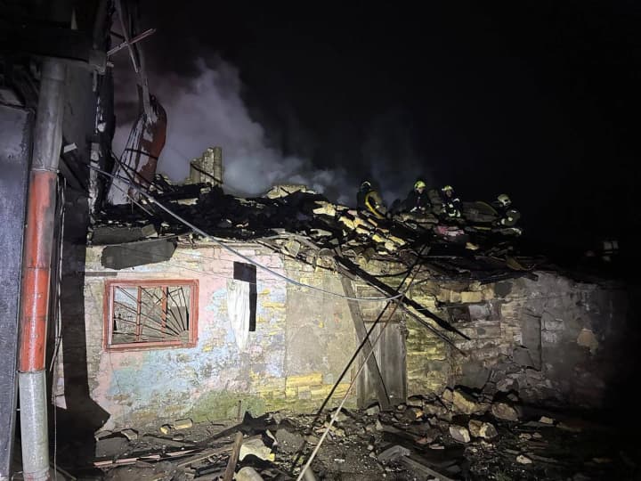 odesa-zaznala-nichnoi-ataky-bpla-poshkodzheno-zhytlovyi-budynok