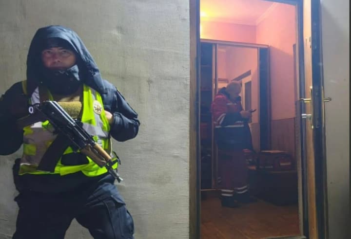 na-lvivshchyni-cholovik-zastrelyv-dvokh-svoikh-ditei-iz-myslyvskoi-rushnytsi-a-potim-vchynyv-samohubstvo