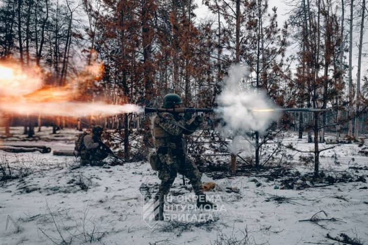 78-boiovykh-zitknen-na-fronti-voroh-aktyvnyi-na-pokrovskomu-ta-huliaipilskomu-napriamkakh