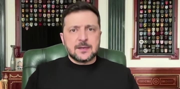 zelenskyi-sumnivaiusia-shcho-perehovorni-komandy-mozhut-vyrishyty-pytannia-shchodo-terytorii