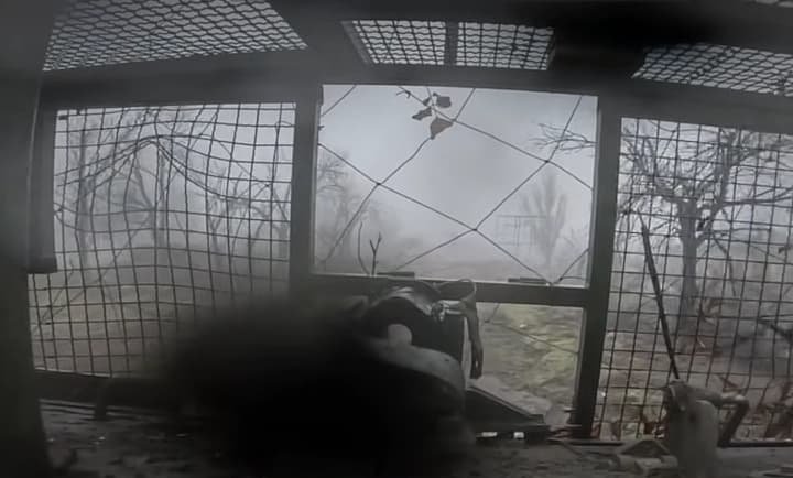 pid-zaporizhzhiam-biitsi-hur-znyshchyly-shturmovi-hrupy-ta-pererizaly-lohistyku-rosiian