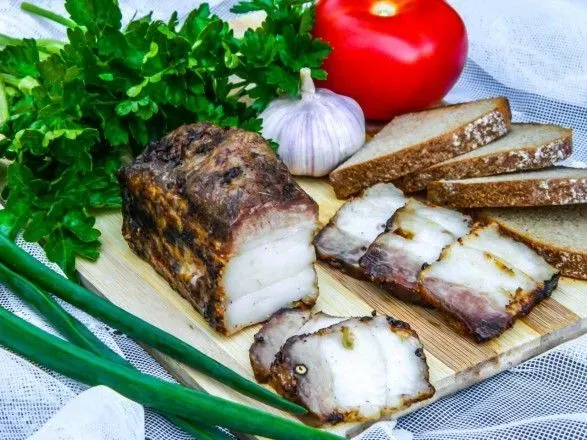 27 серпня святкують День українського сала