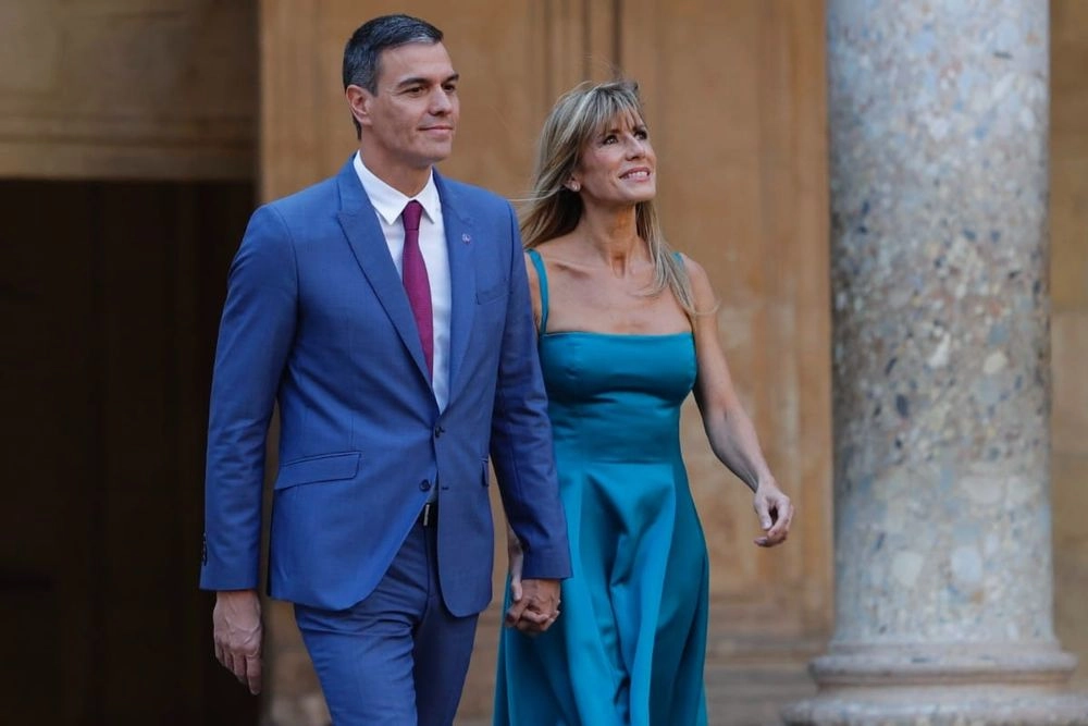 Прем'єр-міністр Іспанії Санчес розглядає можливість відставки, щоб "подумати" про майбутнє