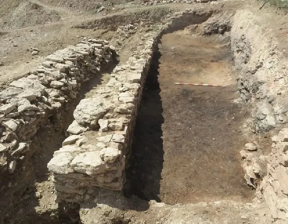 Archaeologists get a glimpse into the Pyrenees' past thanks to a 2200 ...