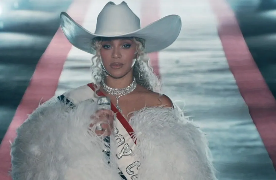 Beyoncé intrigues fans with a teaser after her Halftime Show ...