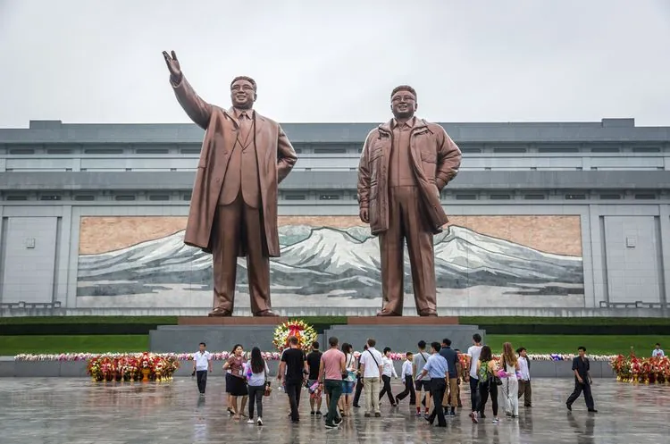 The first British tourists allowed to visit North Korea after a 5-year break told about their impressions