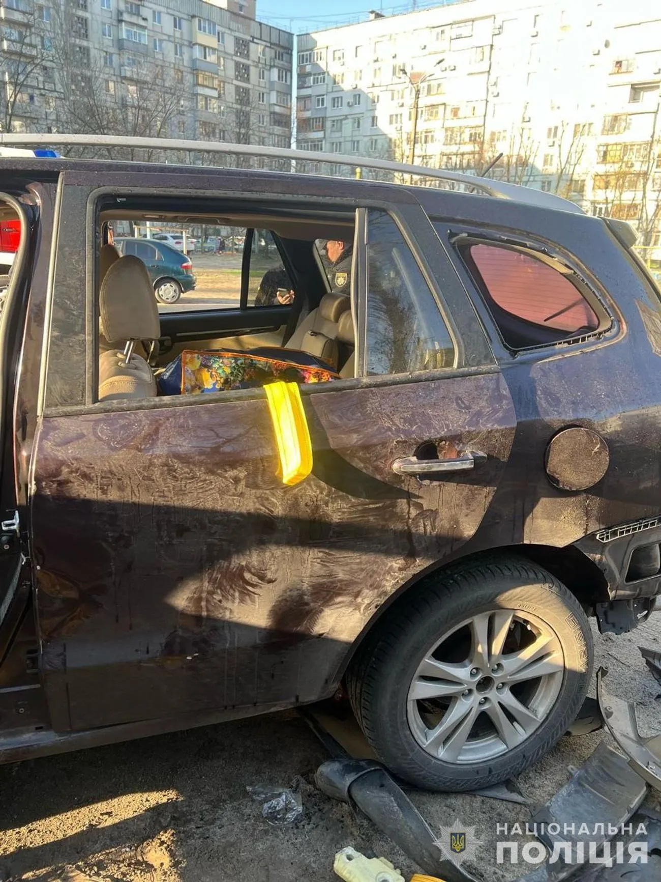 В Днепропетровской области взорвался автомобиль чиновника, он и жена ранены — полиция