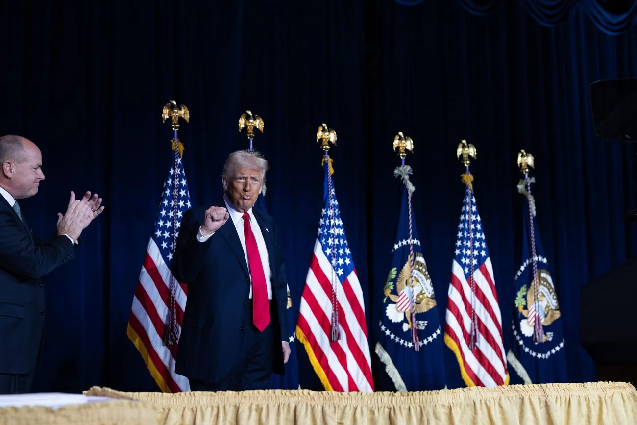 Trump's approval rating steadily declining - NYT calculates average ...