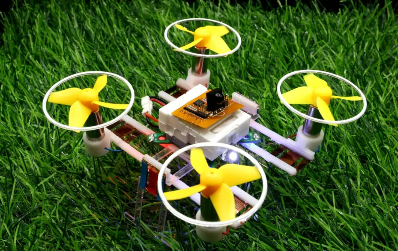 The smallest and lightest wireless transformer robot has been created ...
