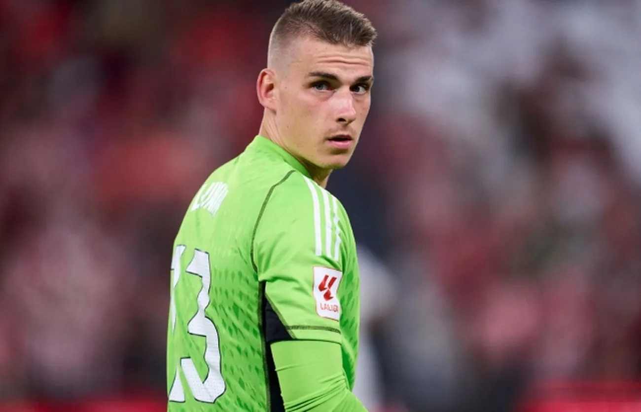 Andriy Lunin rejected transfer offers and remains with 