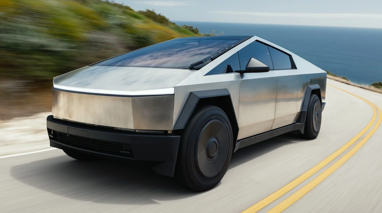 Tesla podražila najhitrejšo različico Cybertrucka sredi upadanja prodaje