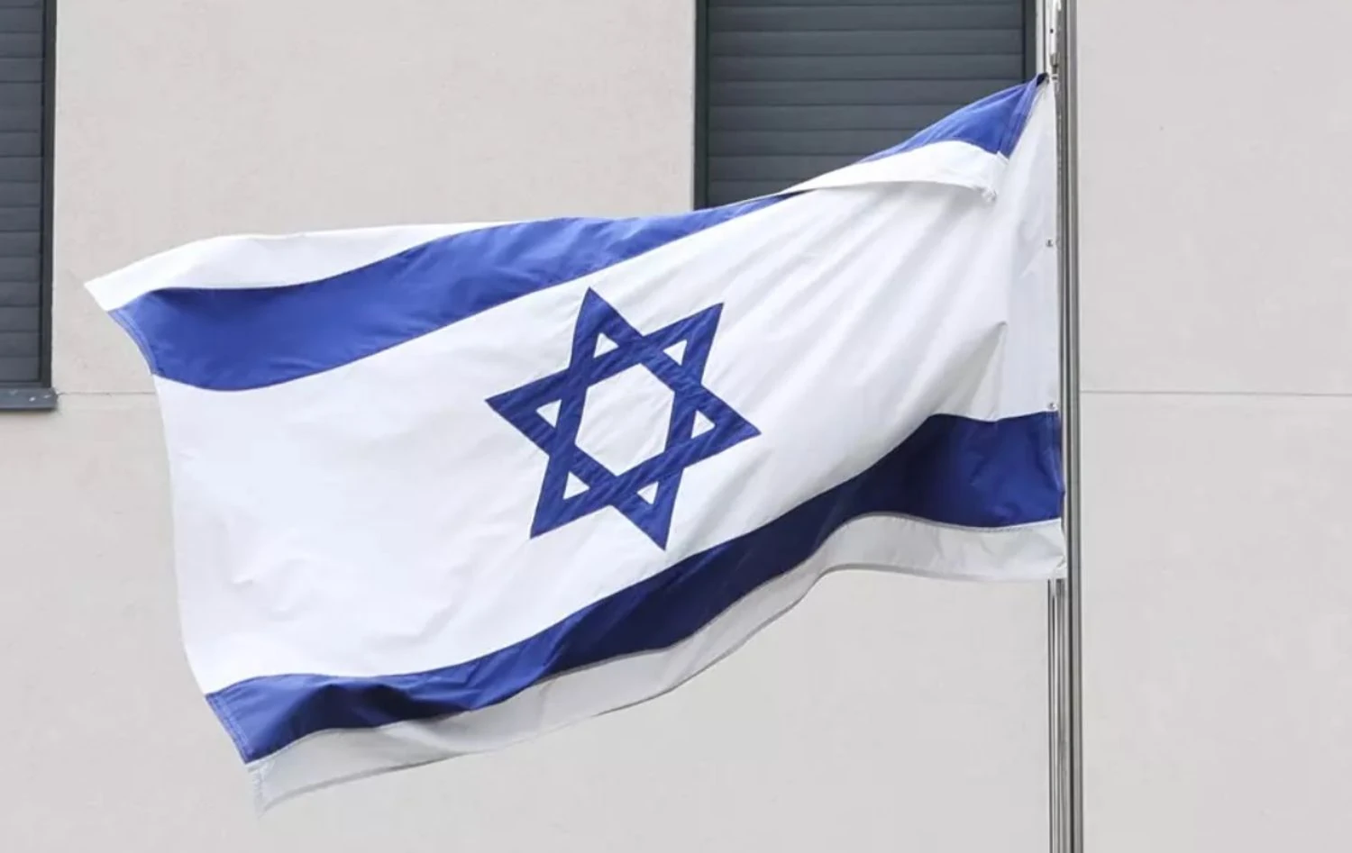 Israel strikes Gaza after truce: dead and wounded reported