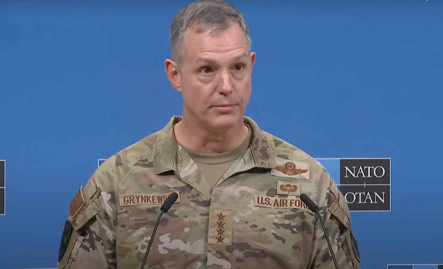 Commander Thinking NATO Commander-in-Chief: Pilots should not think about the cost of ...