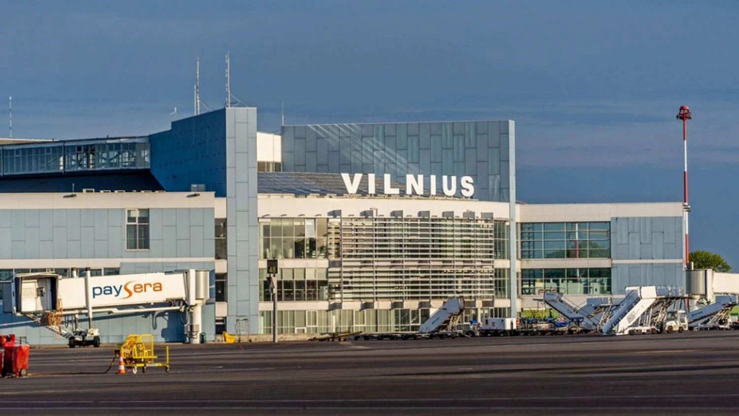 Vilnius Airport operations temporarily suspended due to a balloon