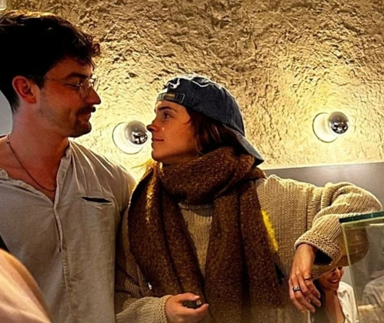 Вотсон разом із Кіраном Брауном