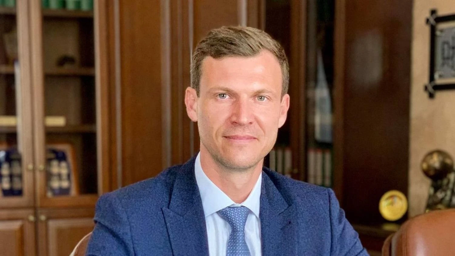 Love beyond declaration: NACP must check acting rector of State Biotechnological University Kudryashov due to undeclared fiancée