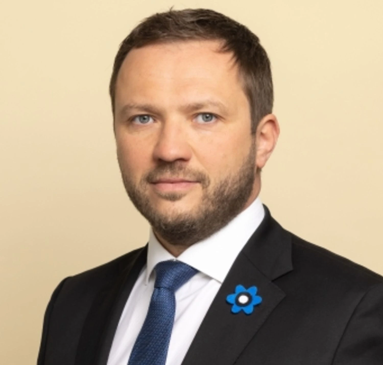 Estonia urged China to join pressure on Russia