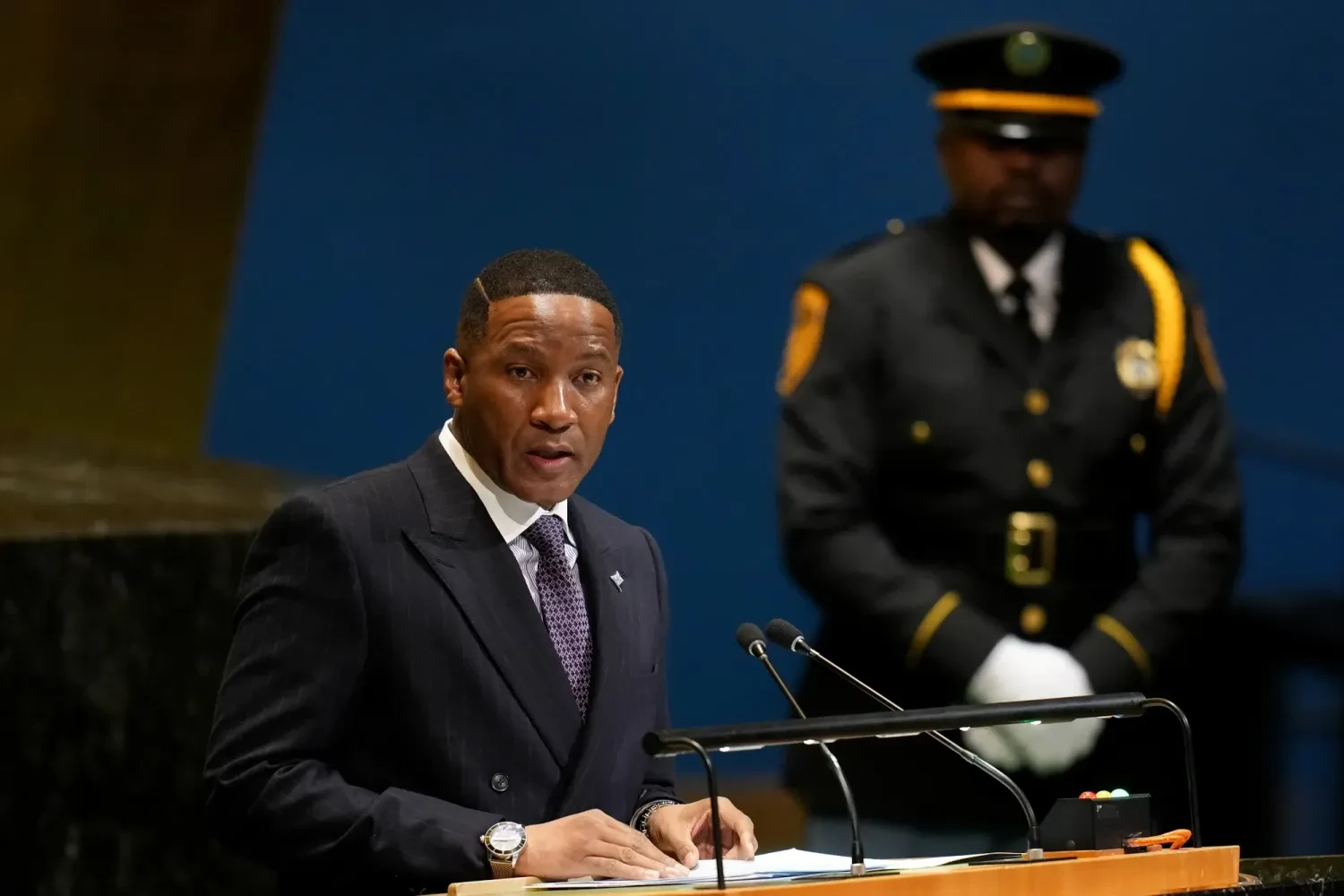 Botswana's President confirmed the government's intention to acquire a controlling stake in the diamond company De Beers