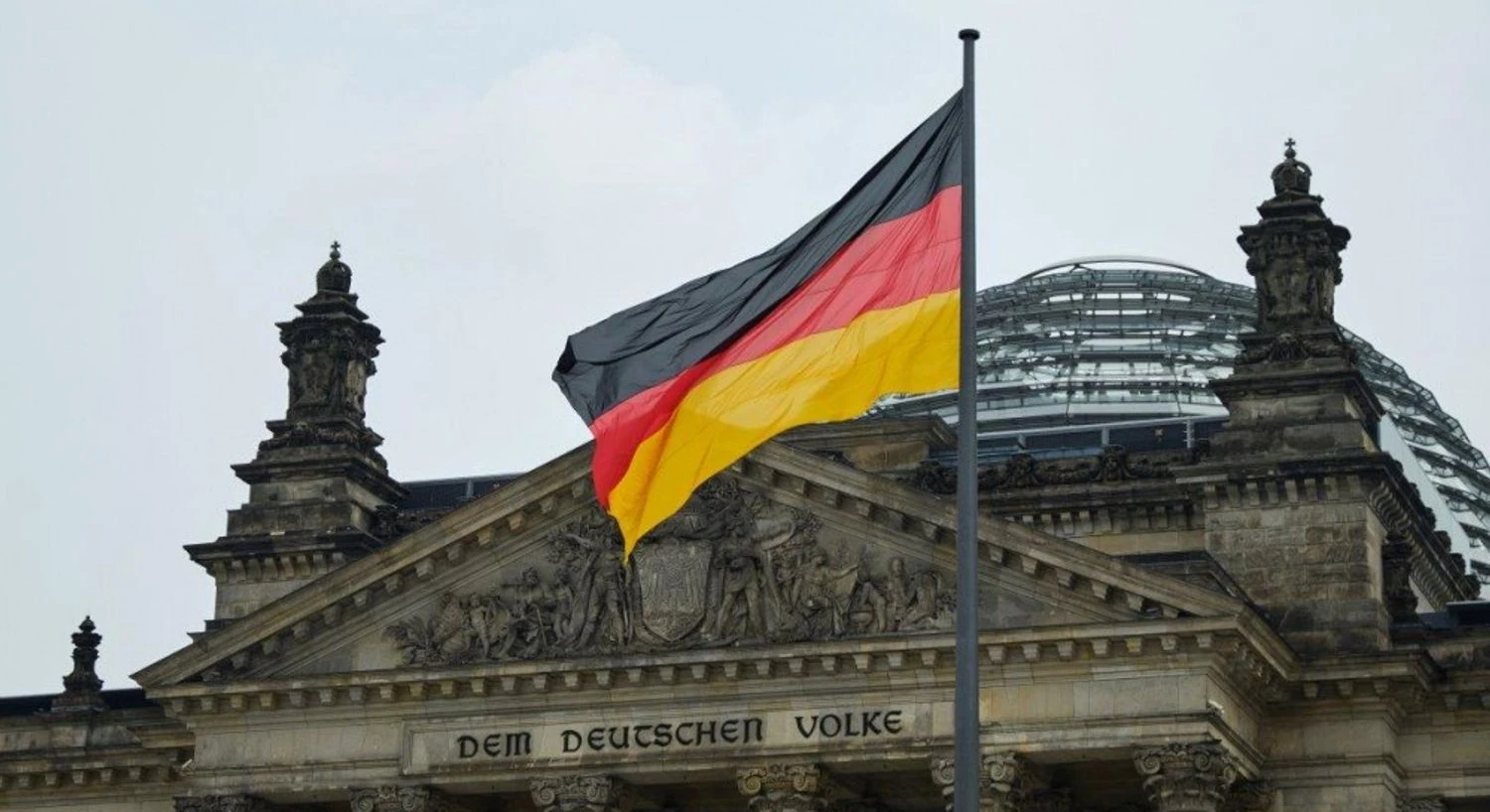 The German government will approve a reduction in payments to Ukrainians this week