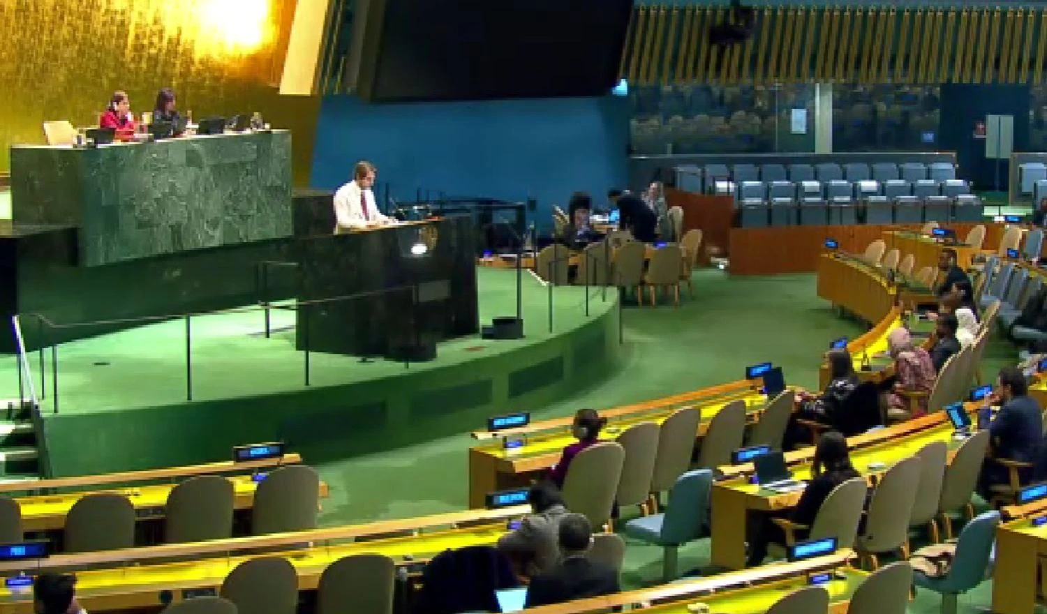 UN General Assembly votes for "Olympic truce" ahead of Games in Italy