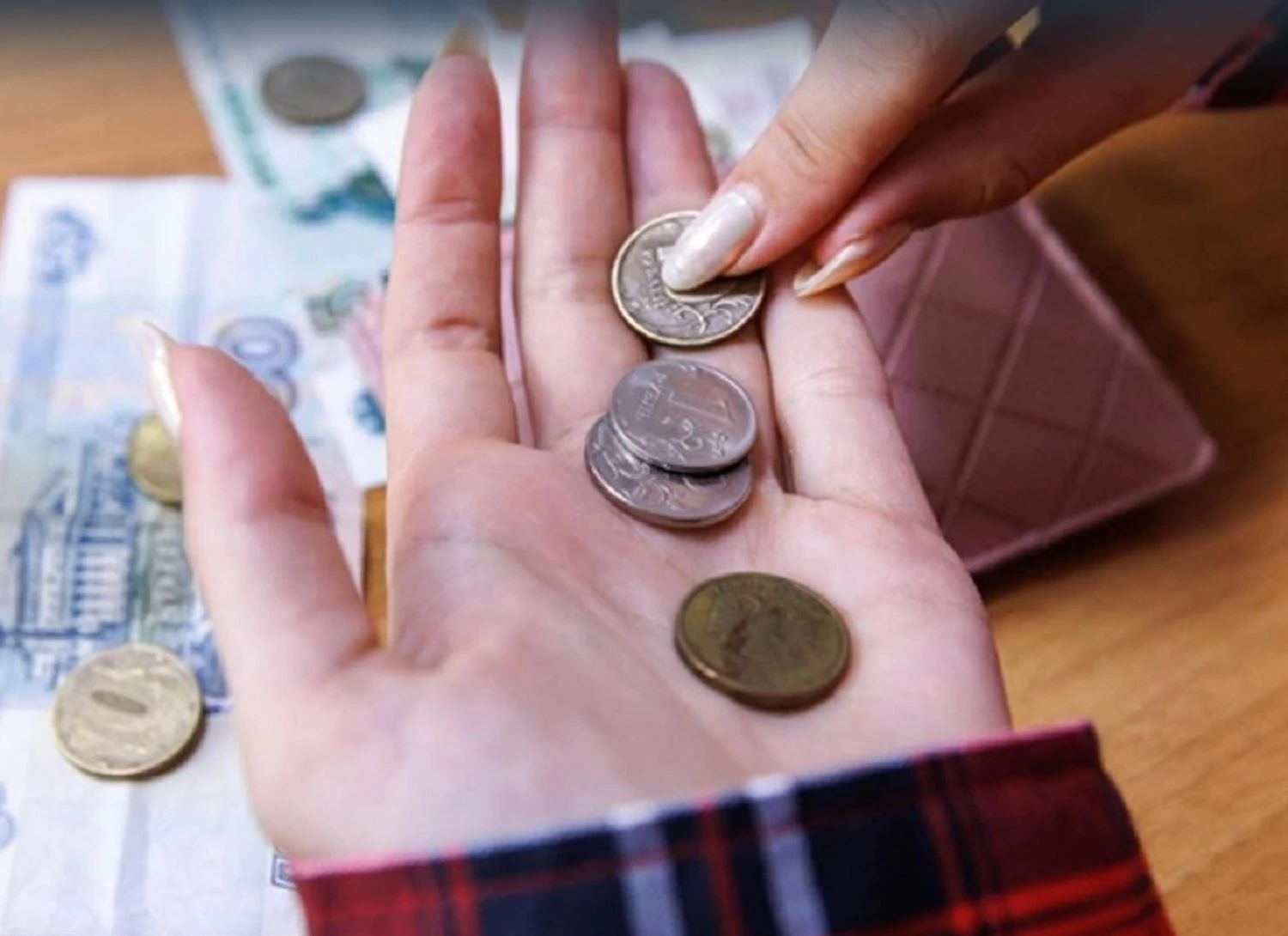 Russians' financial situation is deteriorating: only 8% report an increase in wealth - CPD