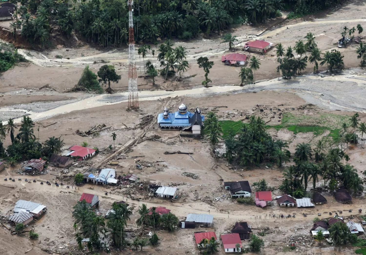 Tropical storm death toll sharply rises in Southeast Asia: over 600 dead and millions affected