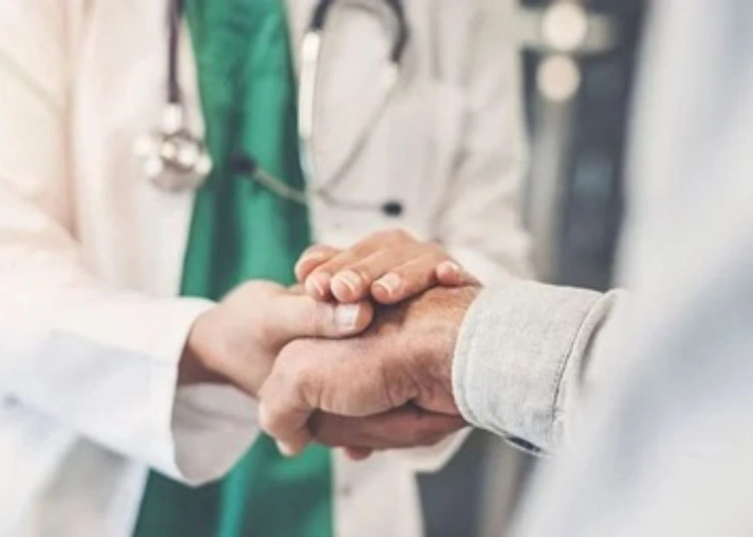 Fictitious palliative care: two medics in Kyiv suspected of embezzling over UAH 1.6 million for unrendered services