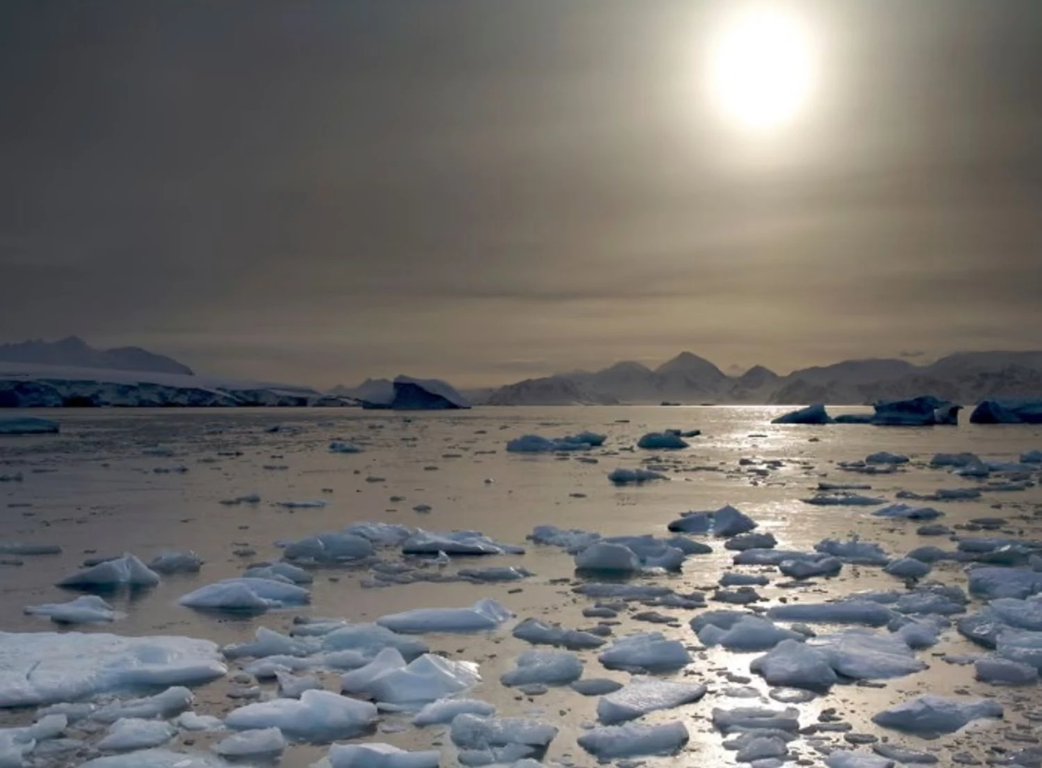 Діра в озоновому шарі над Антарктикою скоротилася до мінімуму з 2019 року – вчені назвали це &quot;обнадійливим сигналом&quot;